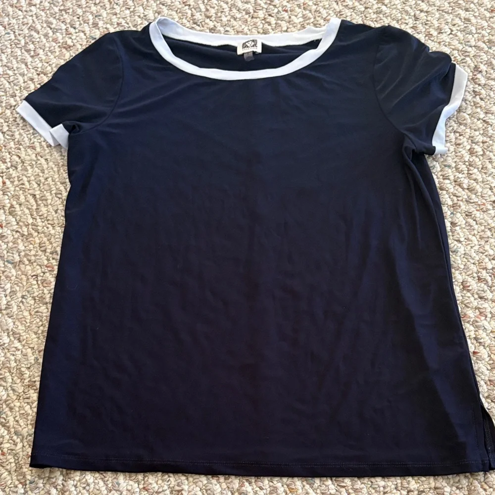 Women’s Blouse Bundle - Picture 7 of 16